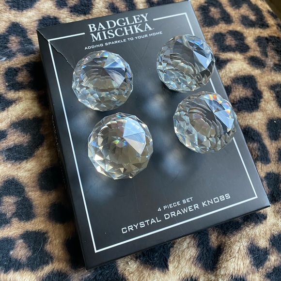 Crystal Knobs - Picture 2 of 3